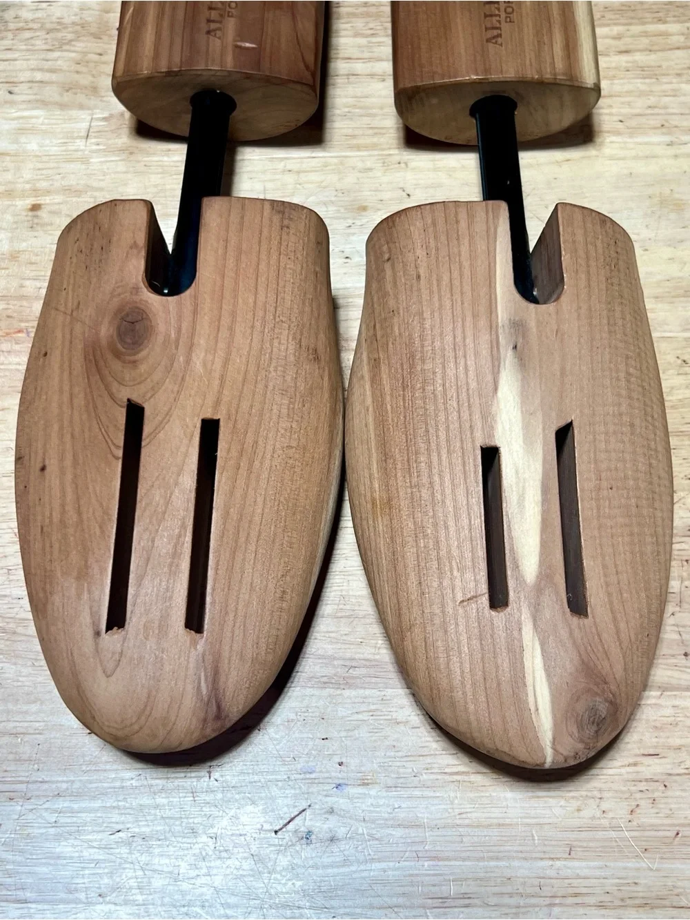 Allen Edmonds Wooden Shoe Trees, Large with black knobs and logo